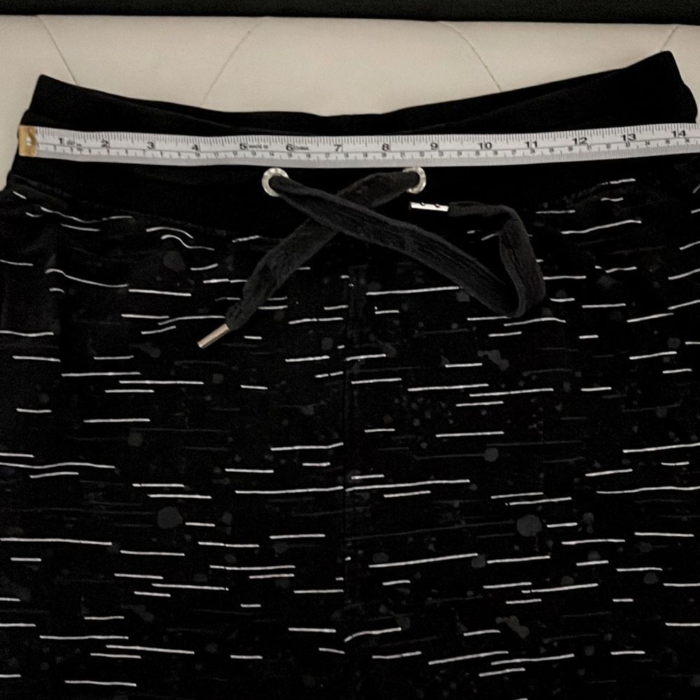 Men’s shorts - Picture 11 of 13